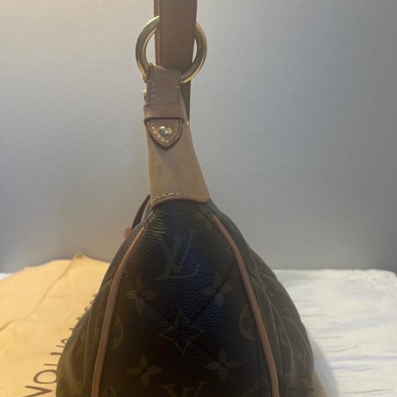 Authentic Louis Vuitton Monogram Etoile - Picture 4 of 16